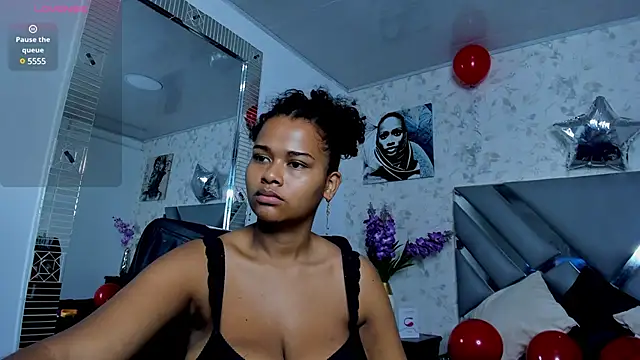 moon HoneyX online show from February 19, 1:06 pm