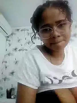 moon HoneyX online show from March 1, 3:27 pm