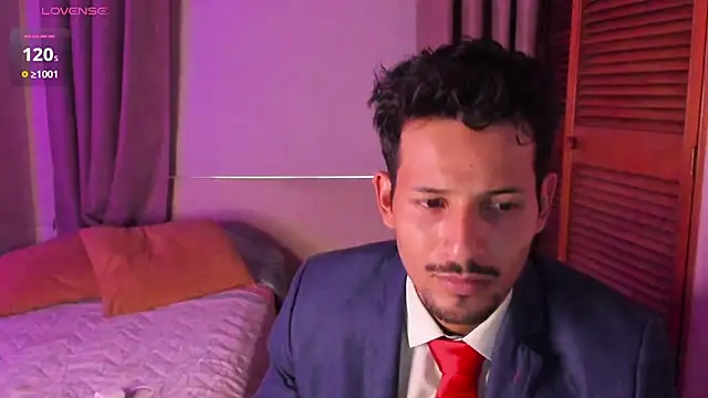 Nicholasrodrii online show from February 20, 9:48 pm