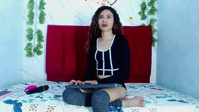 angelinabrookcm101 online show from May 14, 5:42 pm