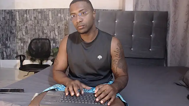 Snapshot of Joseephjackson chatting on June 19, 1:15 pm Joseephjackson online show from June 19, 1:15 pm