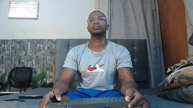 Snapshot of Joseephjackson chatting on July 3, 2:34 pm Joseephjackson online show from July 3, 2:34 pm