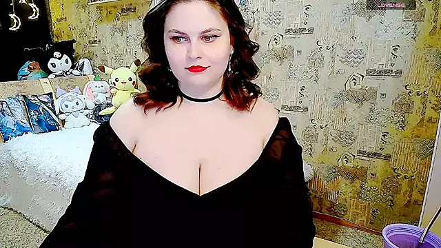 WhisperInTheDarkk online show from February 5, 10:12 pm