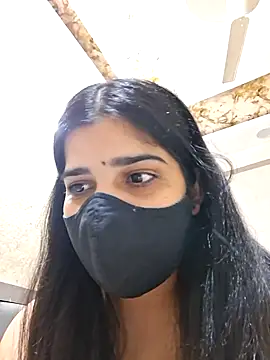 Snapshot of aaliya_bhattt chatting on June 23, 5:22 pm aaliya bhattt online show from June 23, 5:22 pm