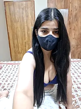 Snapshot of aaliya_bhattt chatting on July 2, 6:47 pm aaliya bhattt online show from July 2, 6:47 pm
