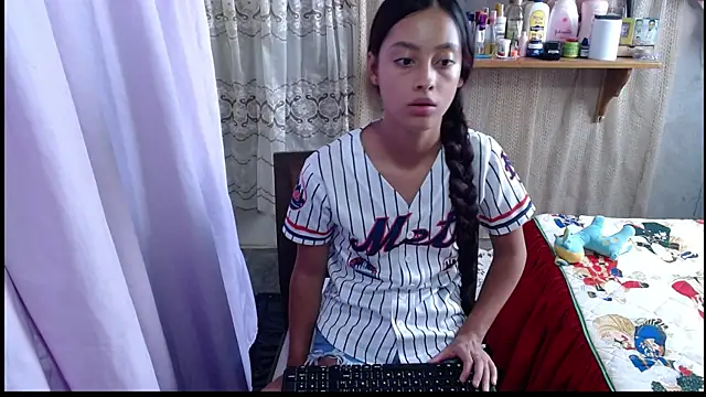 Lunawillis online show from November 25, 5:57 pm