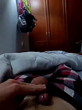 Snapshot of AAngel20 chatting on December 18, 10:13 pm AAngel20 online show from December 18, 10:13 pm