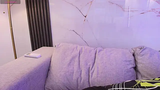Snapshot of EvaHalsey chatting on September 12, 8:31 pm EvaHalsey online show from September 12, 8:31 pm