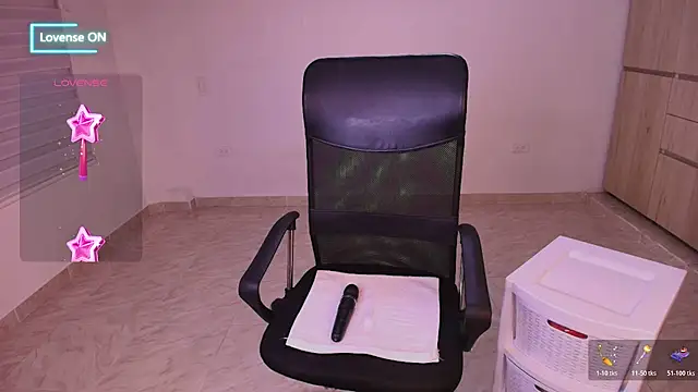 Snapshot of irantzu_hank chatting on June 30, 2:01 am irantzu hank online show from June 30, 2:01 am