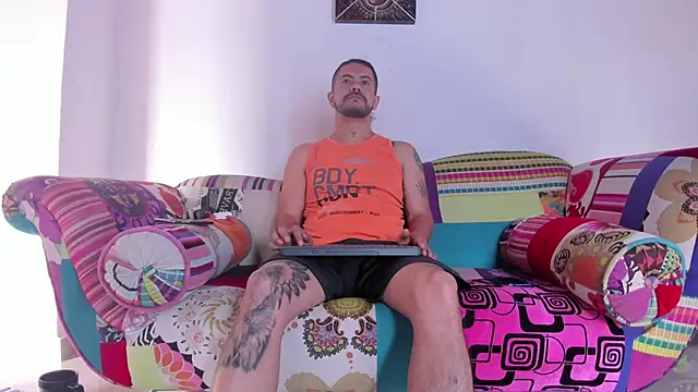 AndresSmith   online show from February 10, 1:01 pm