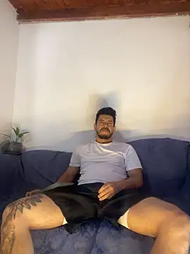 Snapshot of AndresSmith__ chatting on February 15, 6:04 pm AndresSmith online show from February 15, 6:04 pm