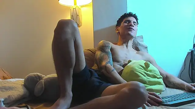 Snapshot of nakedfoam1 chatting on July 27, 3:57 am nakedfoam1 online show from July 27, 3:57 am