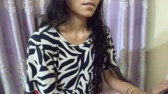 Snapshot of Srabontii chatting on October 17, 6:32 pm Srabontii online show from October 17, 6:32 pm