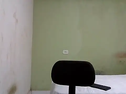 Snapshot of Rhaena_Doll chatting on February 25, 12:09 am Rhaena Doll online show from February 25, 12:09 am