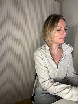 Milla  one online show from December 20, 3:30 pm