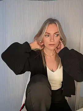 Snapshot of Milla__one chatting on February 10, 1:26 pm Milla one online show from February 10, 1:26 pm