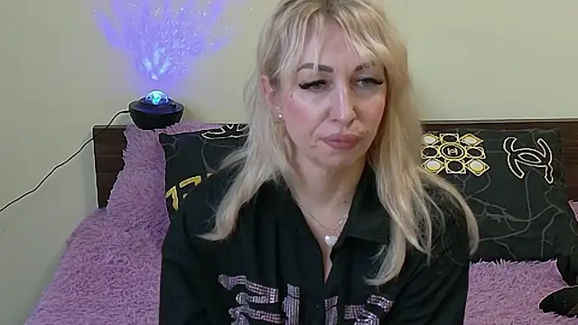 Denny Brenda online show from January 18, 8:41 am