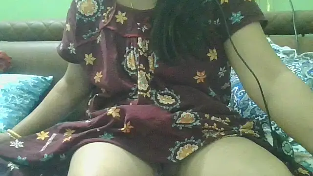 couplesuni online show from November 6, 5:41 am