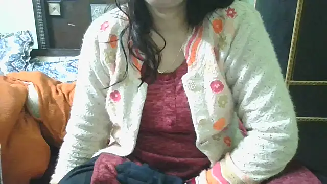 couplesuni online show from December 17, 4:29 am