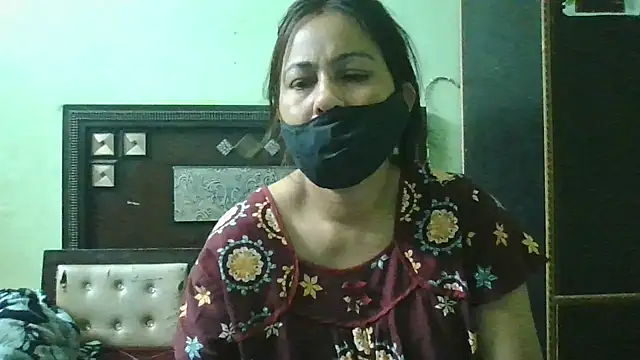 couplesuni online show from March 10, 10:53 am