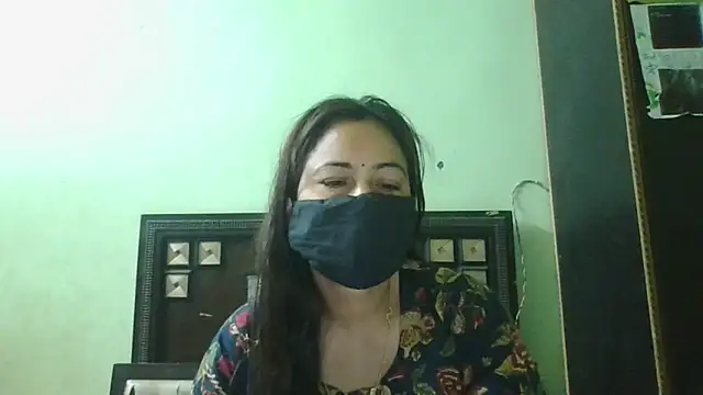 couplesuni online show from April 9, 5:07 am