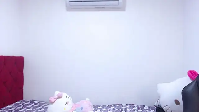 kayla k18 online show from April 7, 4:13 am