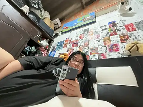 dafne19  online show from April 6, 4:46 am