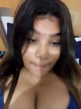 ambarlennoix online show from February 4, 6:46 am