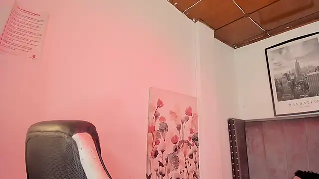 Alaia Cute online show from November 26, 3:18 am