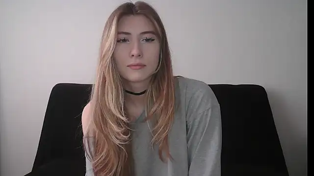 ErikaShyy online show from October 14, 11:00 am