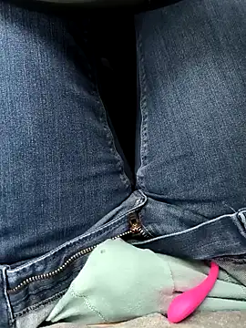 geilehecke1 online show from November 6, 7:31 am