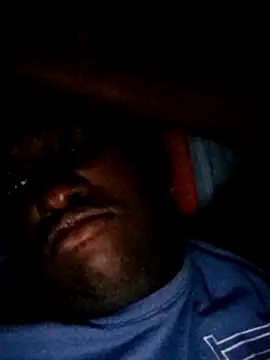 Snapshot of Jeanlaurent972 chatting on April 19, 3:17 am Jeanlaurent972 online show from April 19, 3:17 am