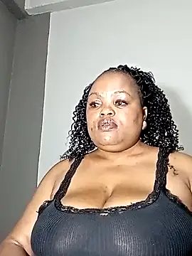 hugemelonsxxx online show from January 22, 7:34 pm