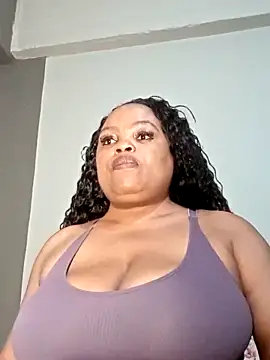 hugemelonsxxx online show from November 17, 6:24 pm