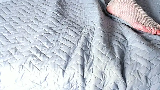 LiaFlowers online show from February 26, 6:04 am