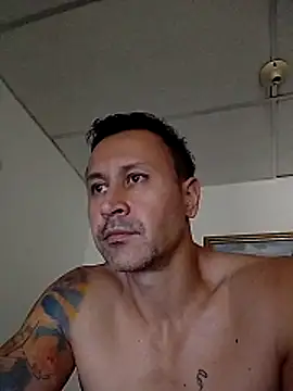 Snapshot of michaelGmathxxx chatting on February 26, 6:18 pm michaelGmathxxx online show from February 26, 6:18 pm