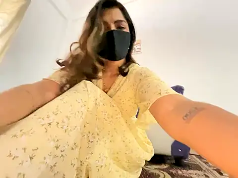 MaYaa  11 online show from December 5, 2:53 am