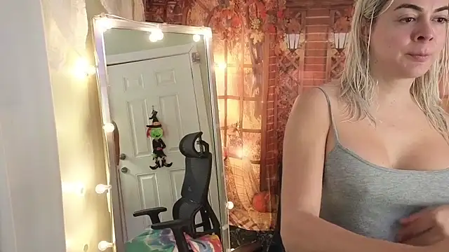 cunty tranny lydia online show from October 14, 3:51 am