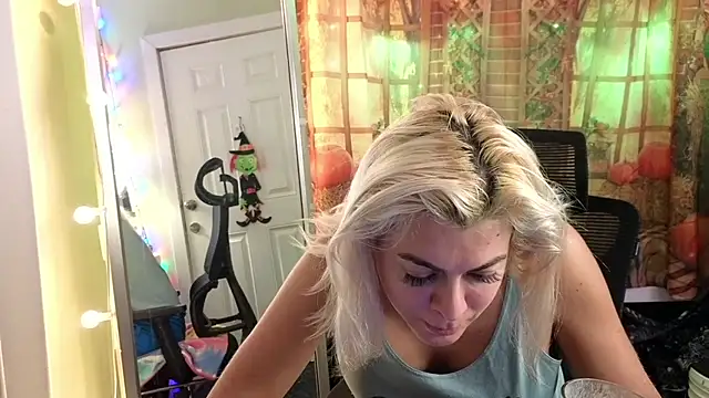 cunty tranny lydia online show from November 8, 4:56 am