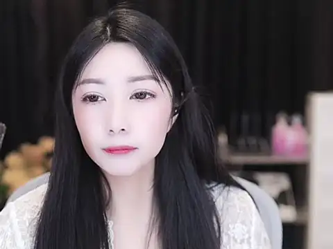 Nuyoah-77 online show from October 10, 3:55 pm