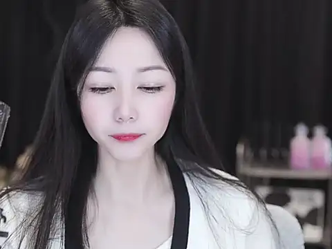 Nuyoah-77 online show from April 9, 4:45 am