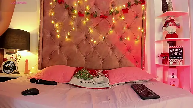 LadyAvalon online show from December 28, 8:25 pm