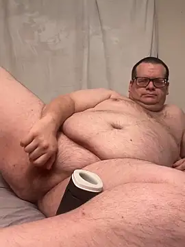 Snapshot of treatbobnicer chatting on November 28, 3:47 pm treatbobnicer online show from November 28, 3:47 pm