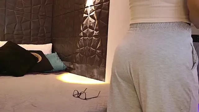 graceymilf666 online show from October 10, 11:20 am