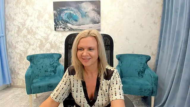 AgathaKlouin online show from January 31, 12:50 am