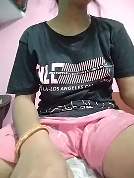 Hotty-Divya online show from May 23, 3:01 am