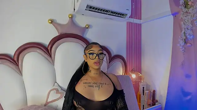 Mia Jansen online show from July 21, 1:57 pm
