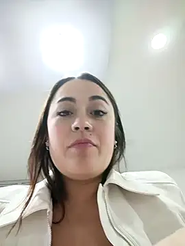 Lesly 10- online show from November 20, 6:29 pm