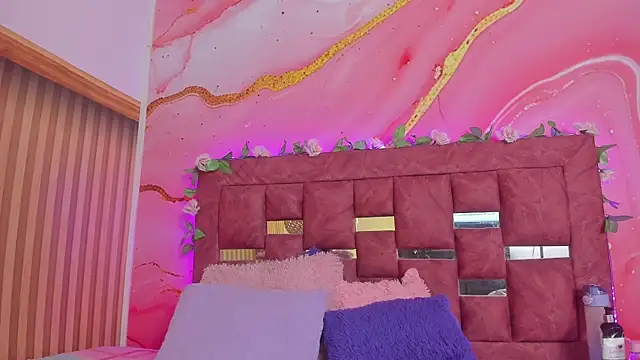 melody paris online show from November 8, 10:59 am