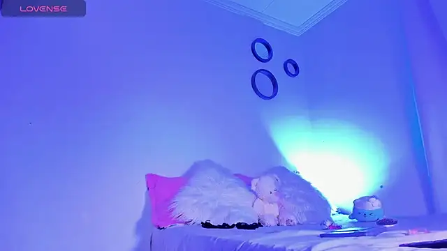 Snapshot of Elii_ross chatting on October 12, 1:37 am Elii ross online show from October 12, 1:37 am